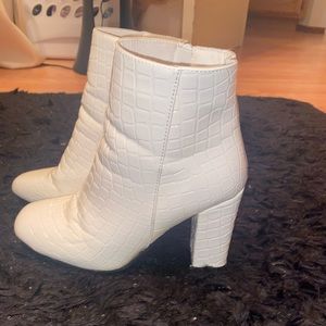 Nasty Gal White Boots Size 5